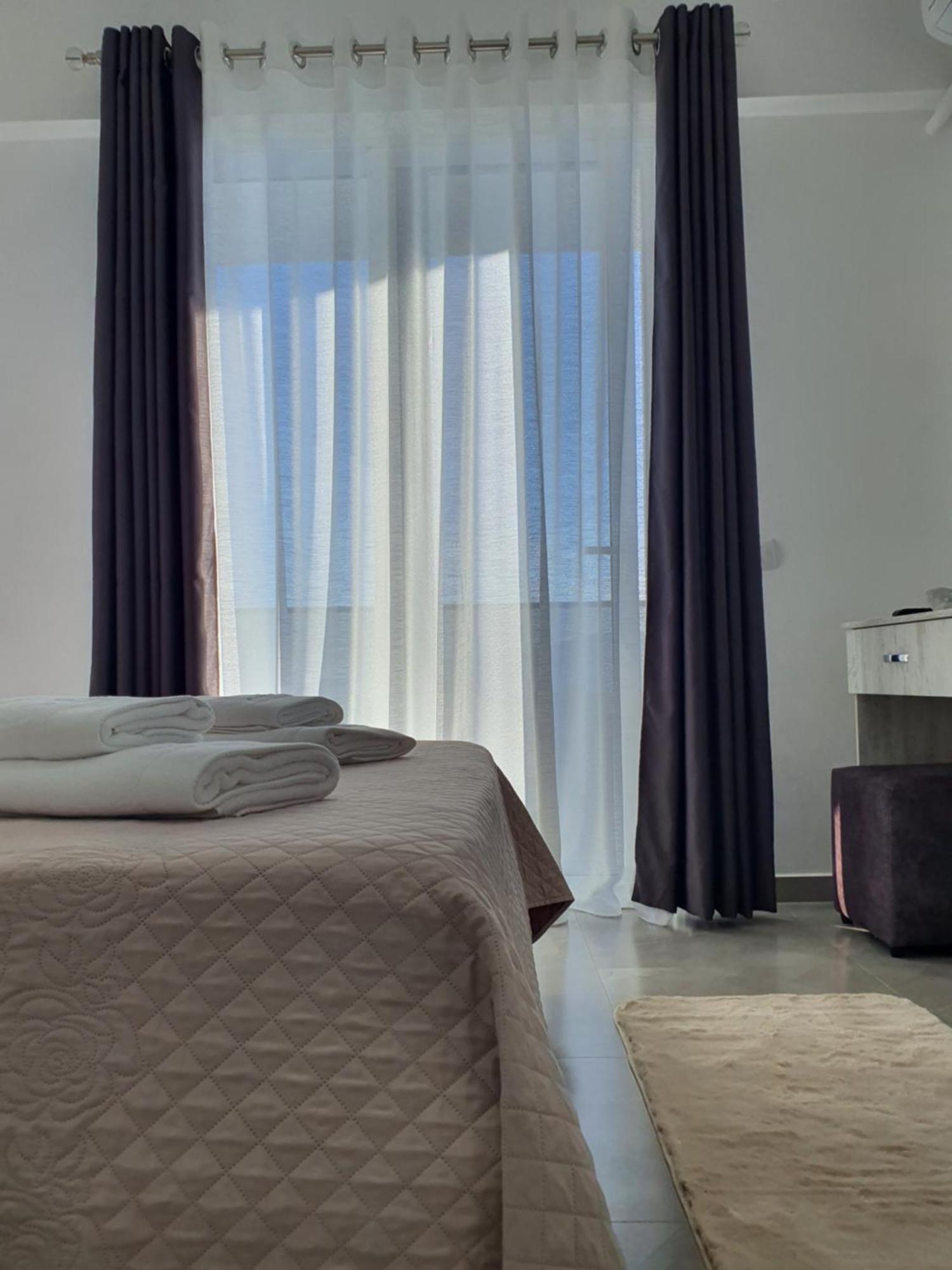 Flore Rooms Sarandë 외부 사진