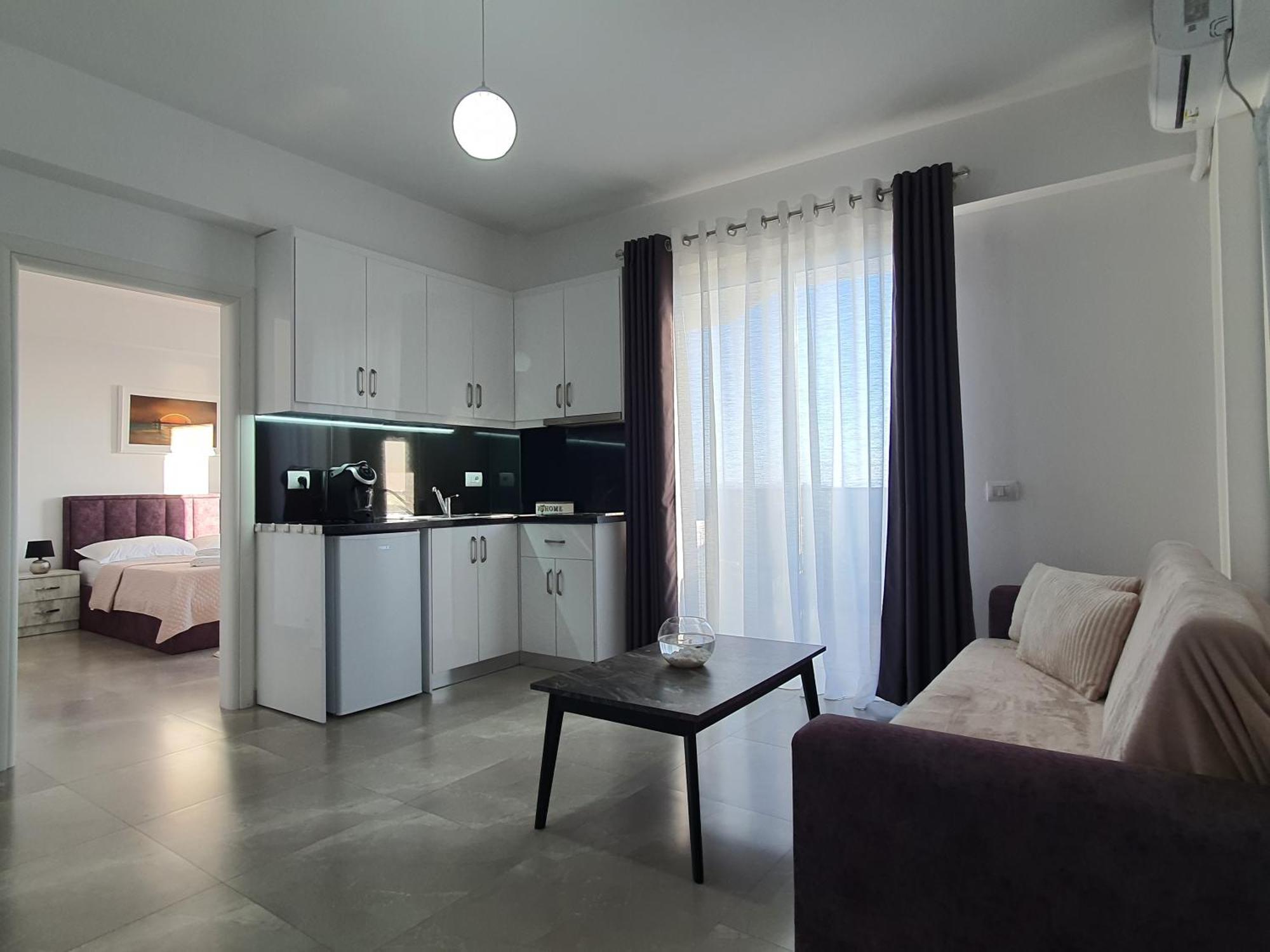 Flore Rooms Sarandë 외부 사진