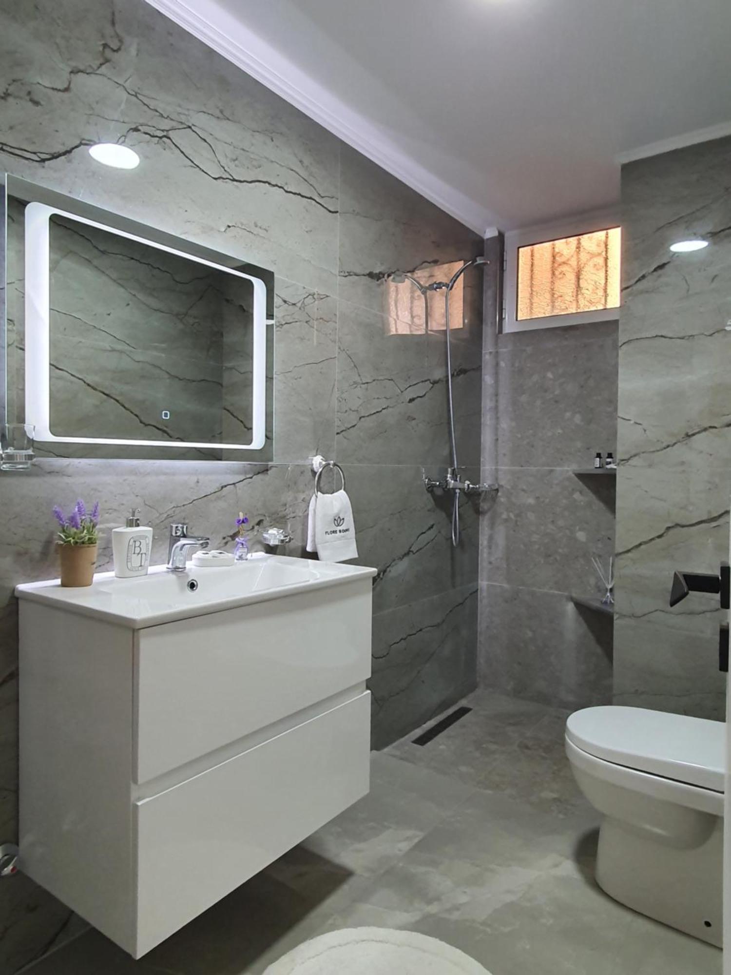 Flore Rooms Sarandë 외부 사진