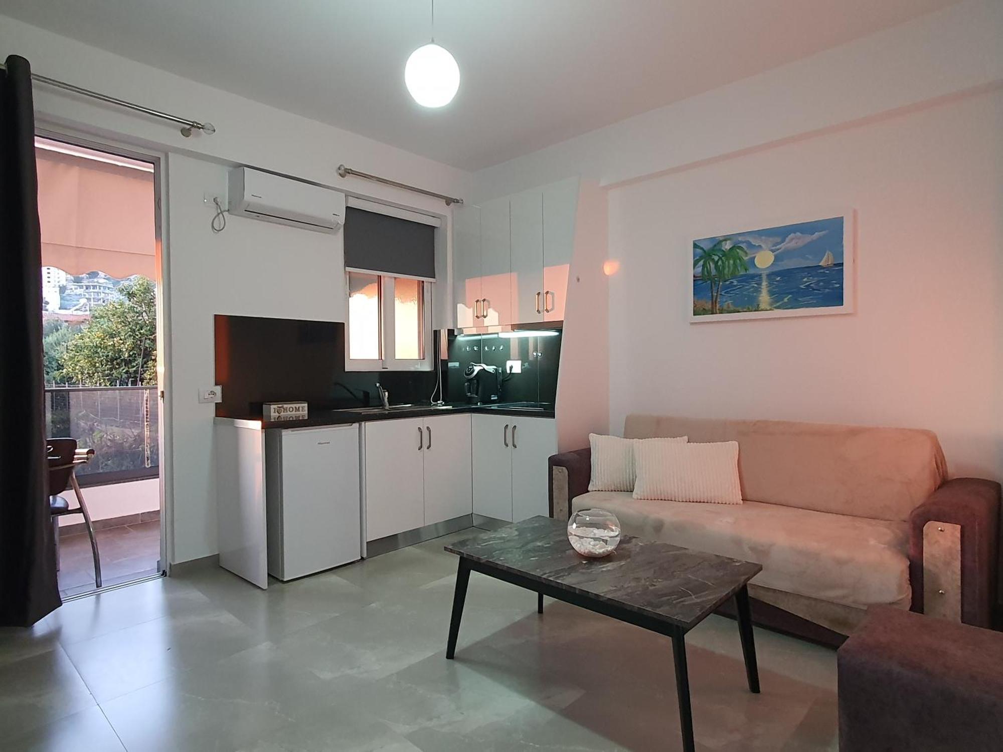 Flore Rooms Sarandë 외부 사진