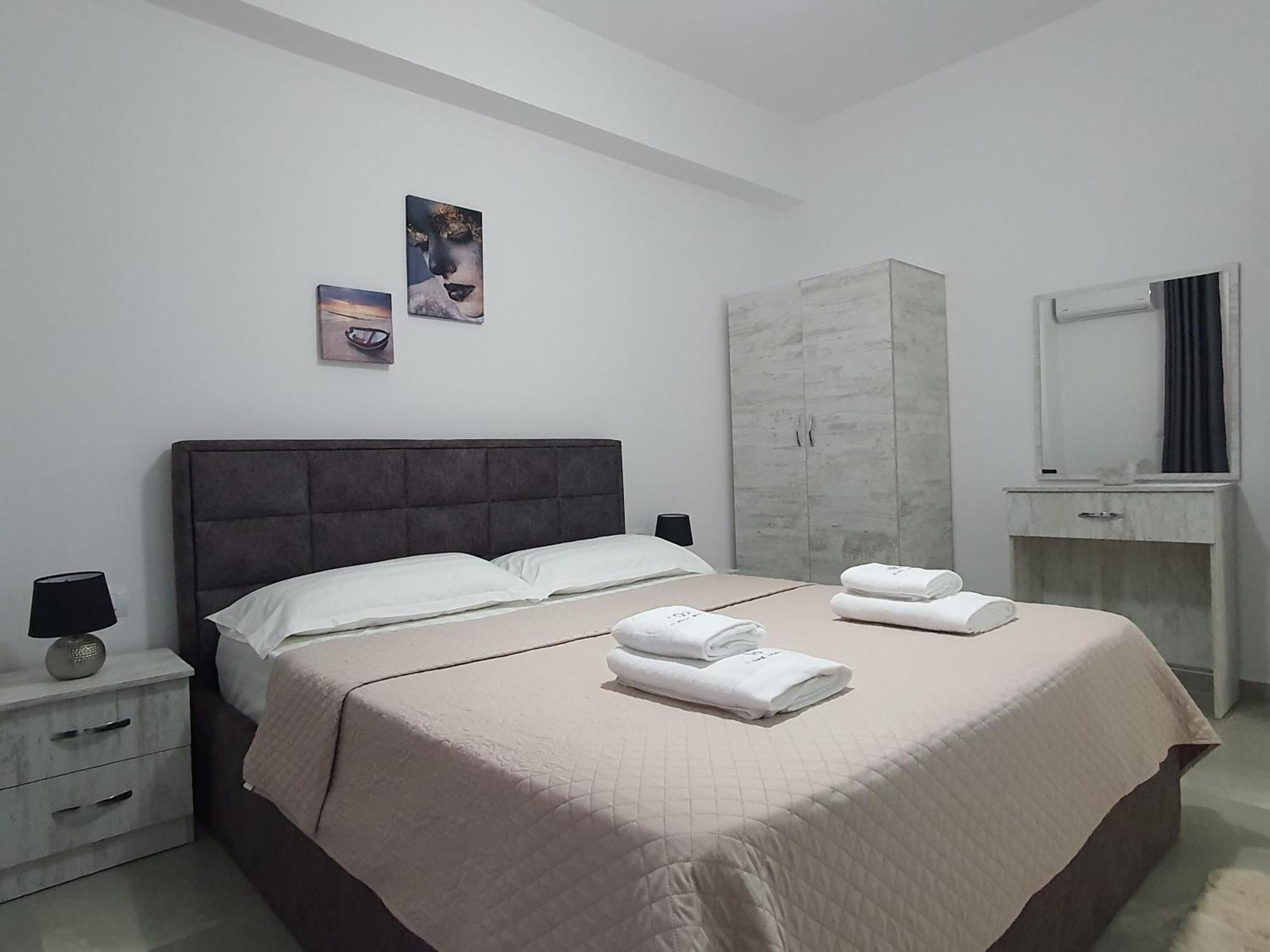 Flore Rooms Sarandë 객실 사진