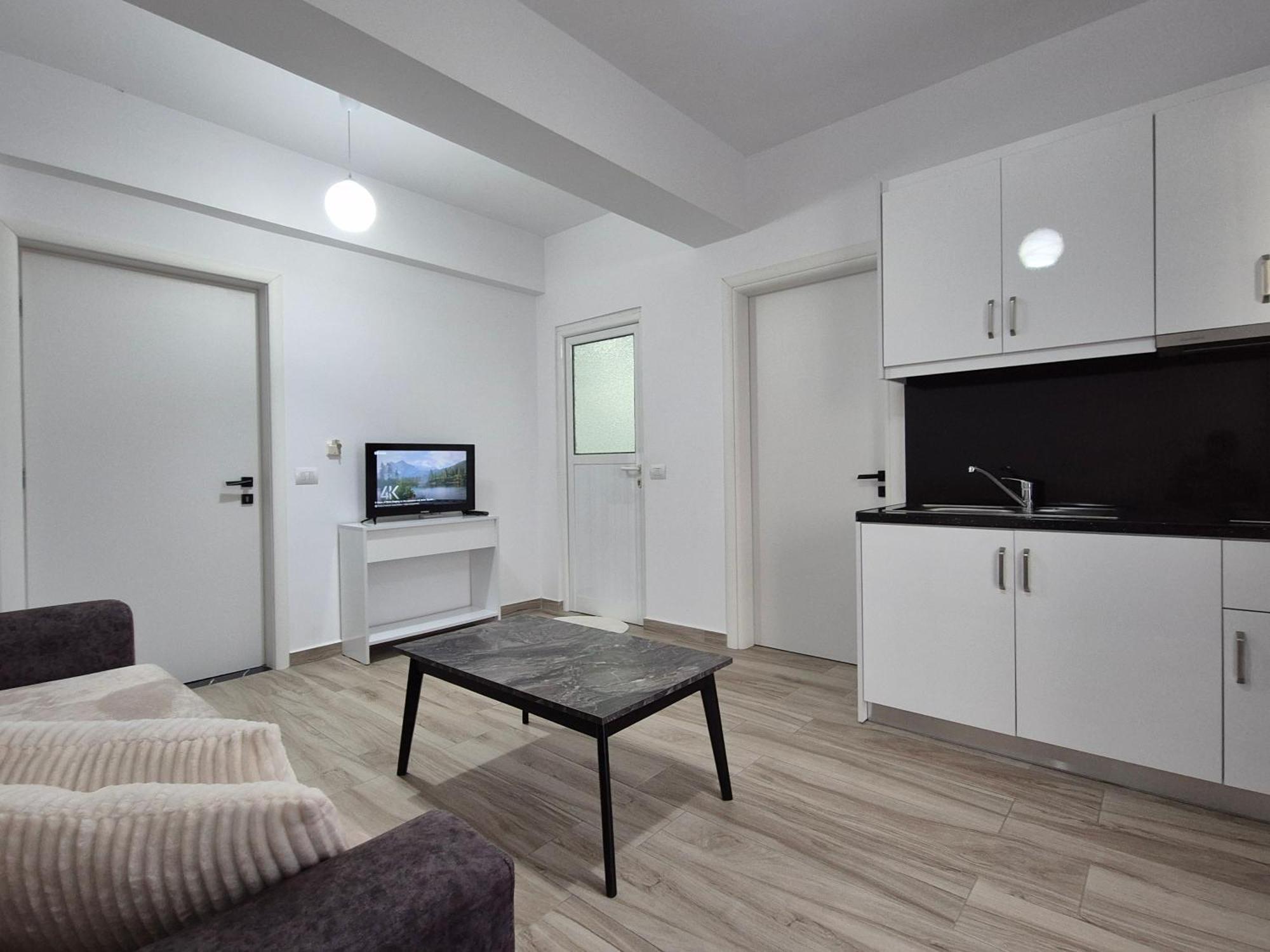 Flore Rooms Sarandë 외부 사진