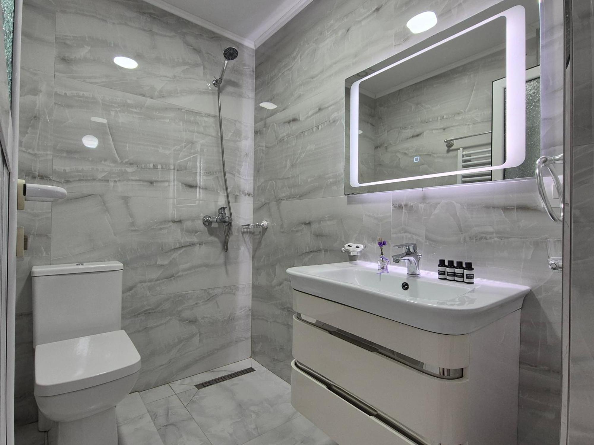 Flore Rooms Sarandë 외부 사진