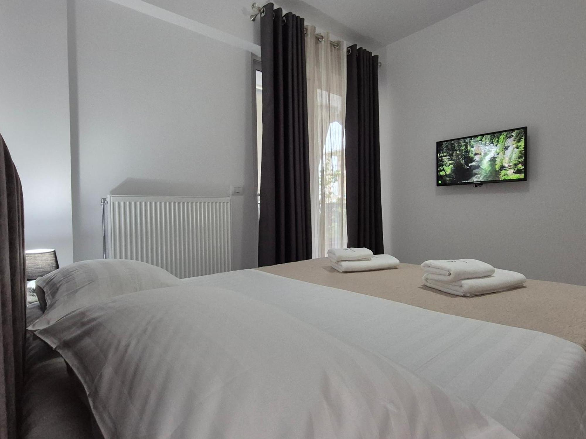 Flore Rooms Sarandë 외부 사진