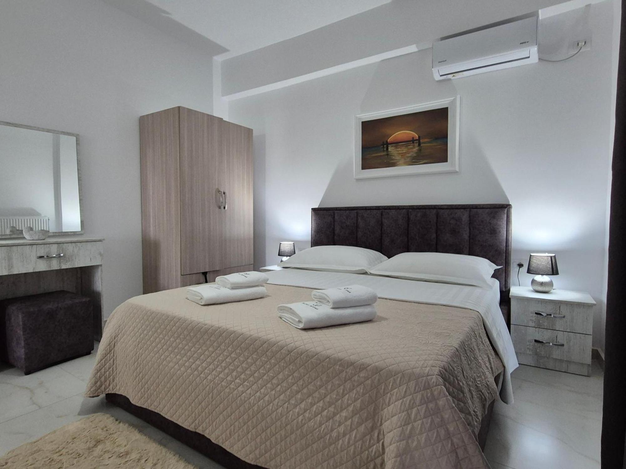 Flore Rooms Sarandë 외부 사진